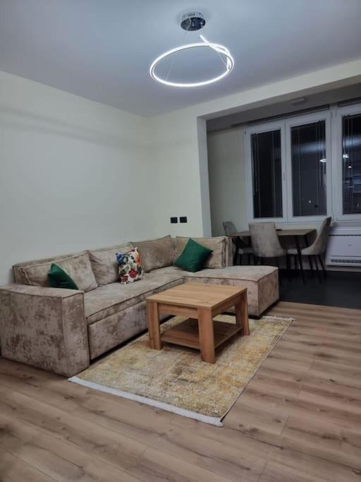 Peace And Love Luxury Apartment In Center, New Bazaar 2 Tirana Extérieur photo